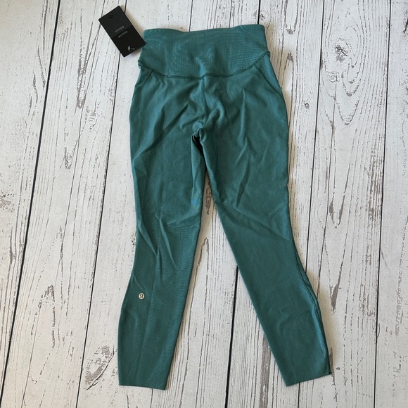 Women’s LULULEMON Base Pace HR Tight Leggings Size 6 - Picture 5 of 6